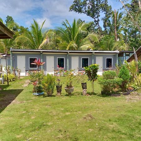Junjals Backpackers Chalet Bohol Buitenkant foto